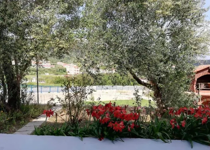 Ribari - Four Bedroom With Terrace Semesterbostad *