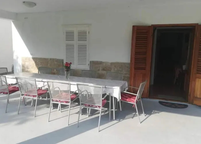 Ribari - Four Bedroom With Terrace