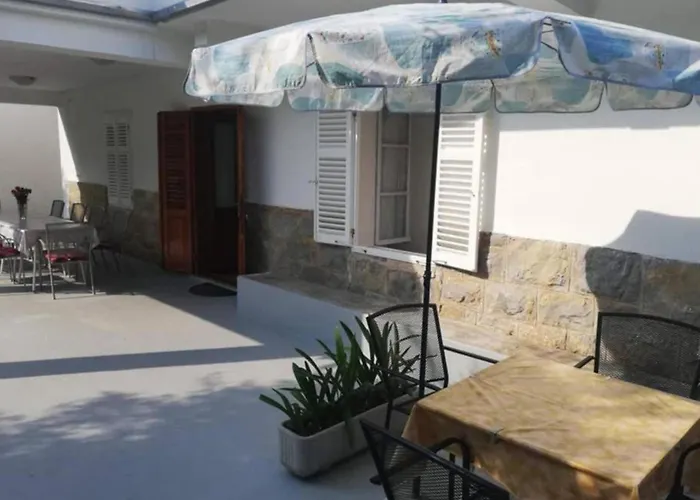 Ribari - Four Bedroom With Terrace Semesterbostad Banjol