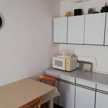 Ribari - Four Bedroom With Terrace *