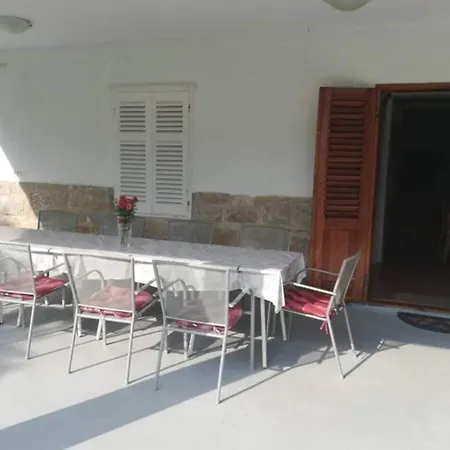Ribari - Four Bedroom With Terrace
