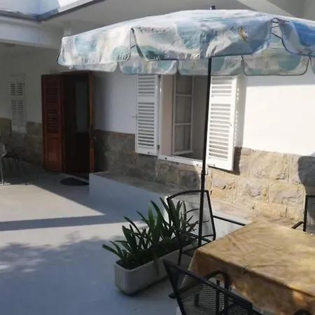 Ribari - Four Bedroom With Terrace Ferienhaus Banjol