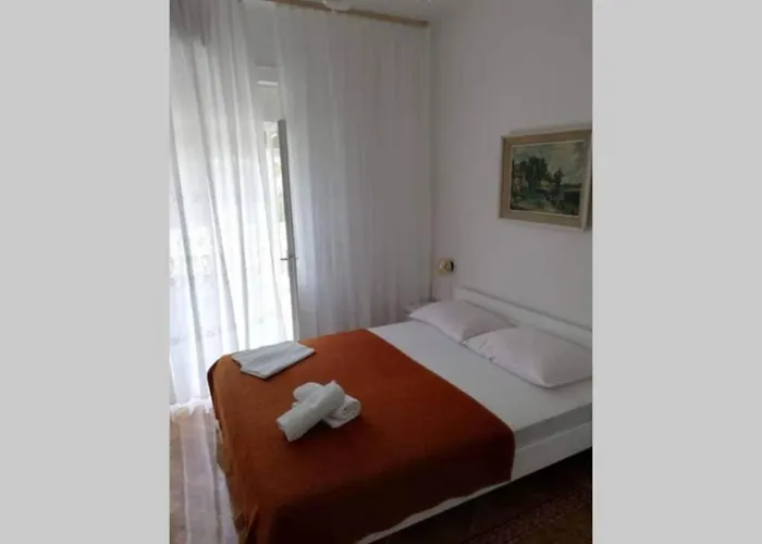 Feriehus Ribari - Four Bedroom With Terrace