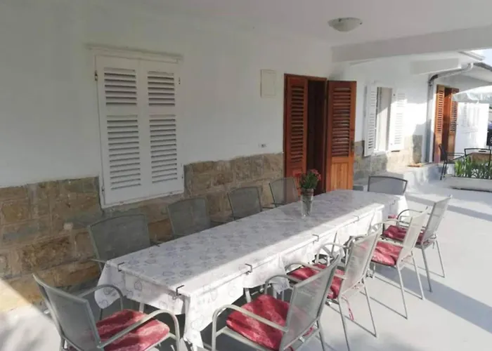 Ribari - Four Bedroom With Terrace Banjol